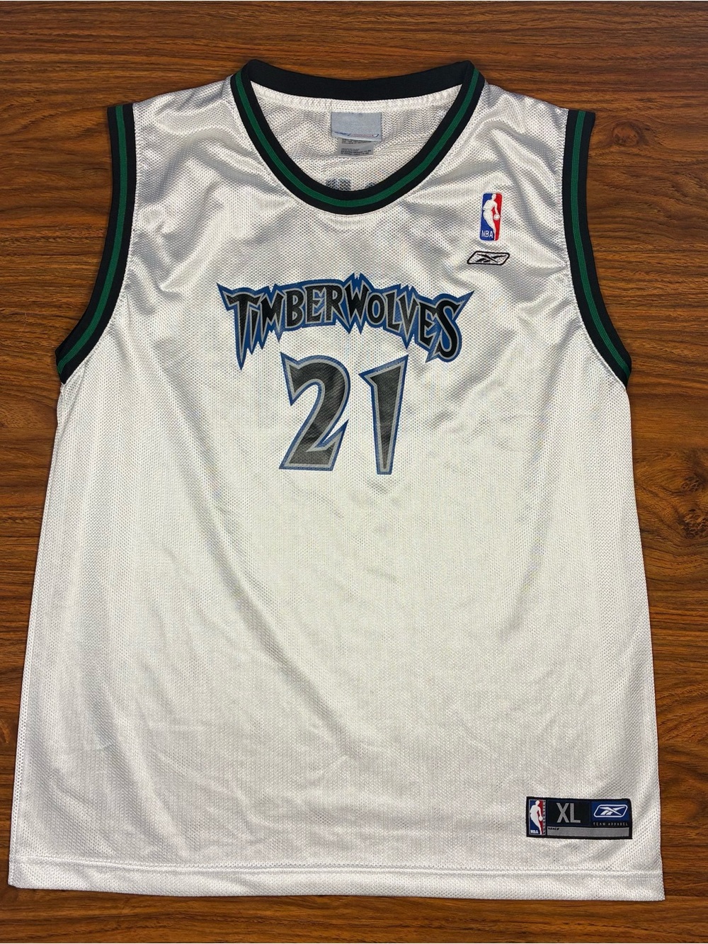 Early 2000s White Reebok Kevin Garnett  Minnesota Timberwolves jersey